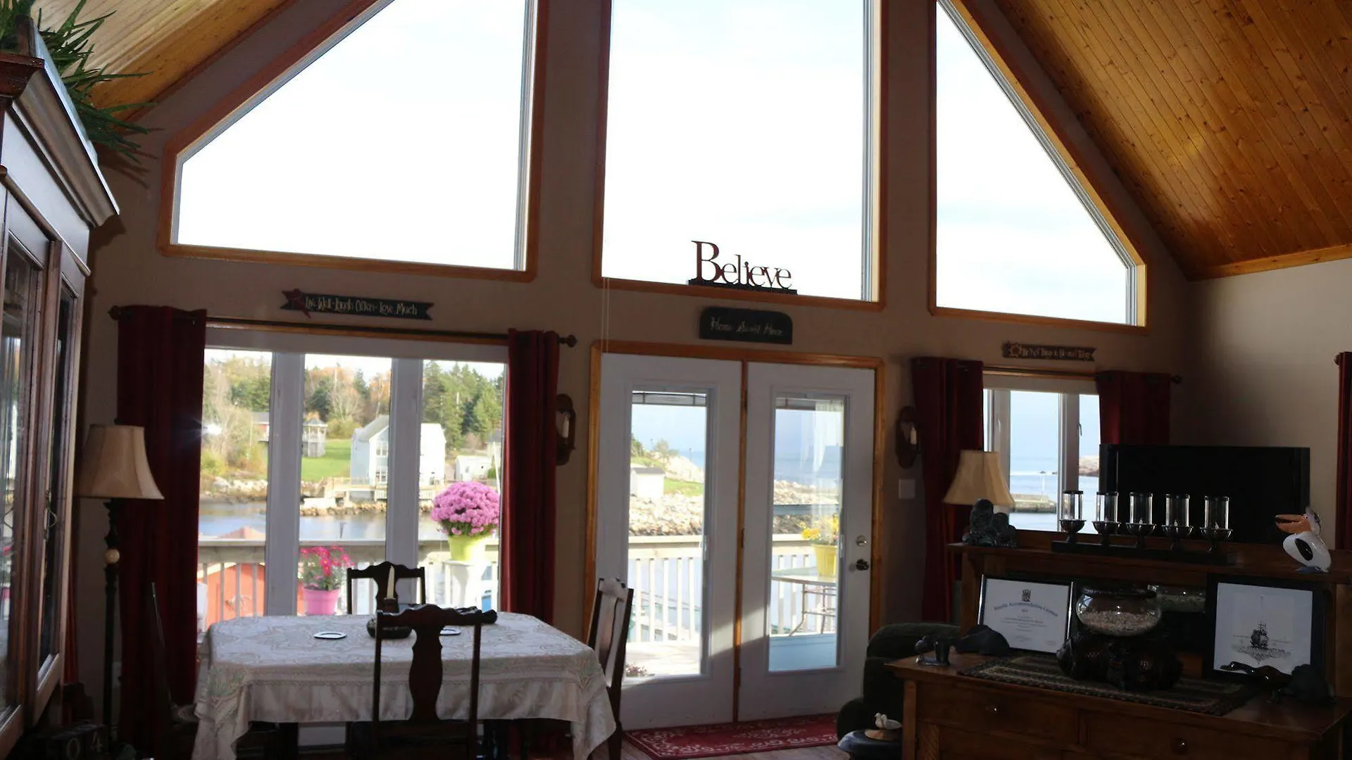 Sal'S Bed And Breakfast By The Sea Herring Cove 4*,
